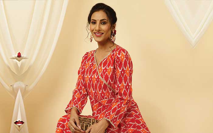 8 Kurti & Jeans Looks To Help You Nail The Indo-Western Style | LBB